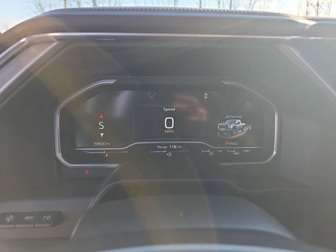 Used 2024 GMC Sierra 2500 Denali w/ Denali Reserve Package image 18