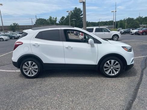Used 2017 Buick Encore Preferred FWD image 2