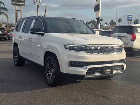 Used 2023 Jeep Grand Wagoneer 4WD image 4