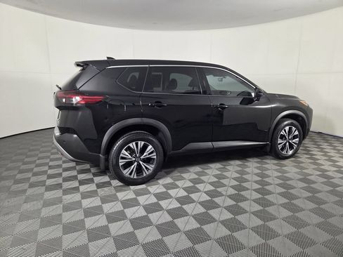 Used 2021 Nissan Rogue SV FWD image 4