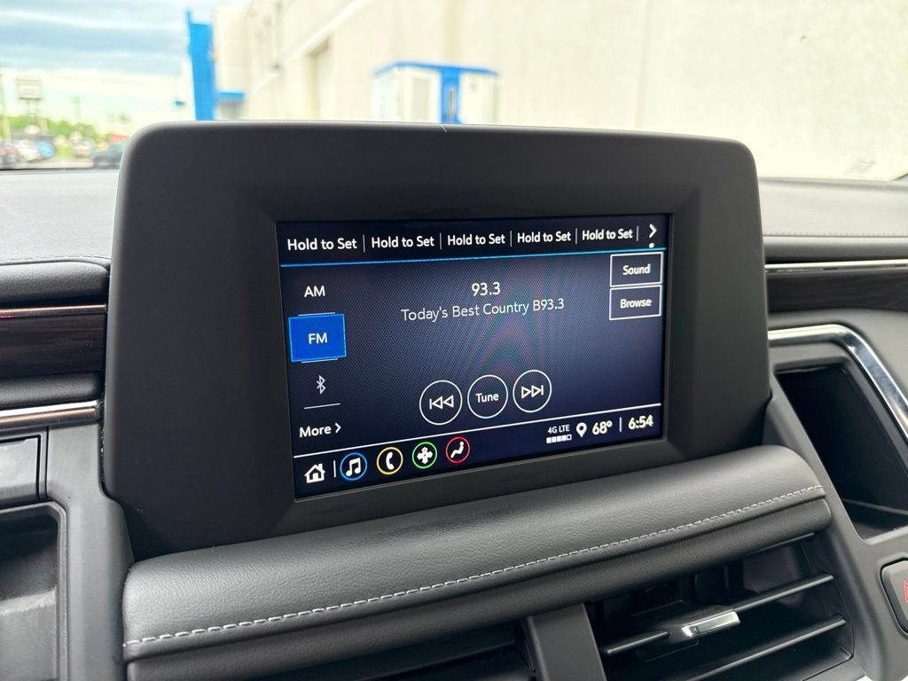 Used 2022 Chevrolet Tahoe 4WD image 18