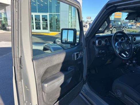 Used 2022 Jeep Wrangler Unlimited Rubicon 4xe w/ Cold Weather Group image 26