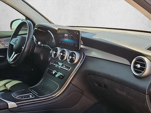 Certified 2022 Mercedes-Benz GLC 300 image 18