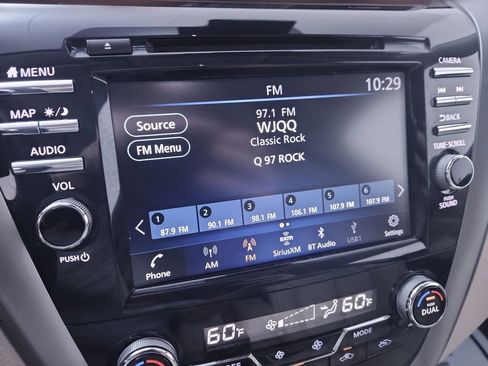 Used 2024 Nissan Murano SL image 16