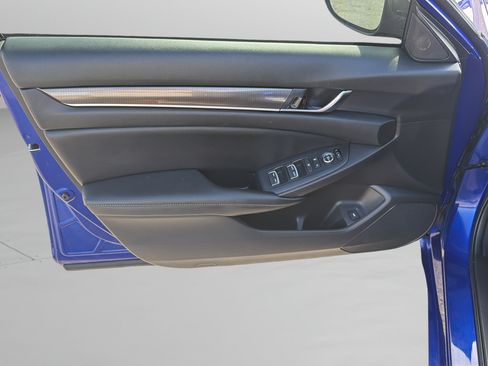 Used 2022 Honda Accord Sport image 16