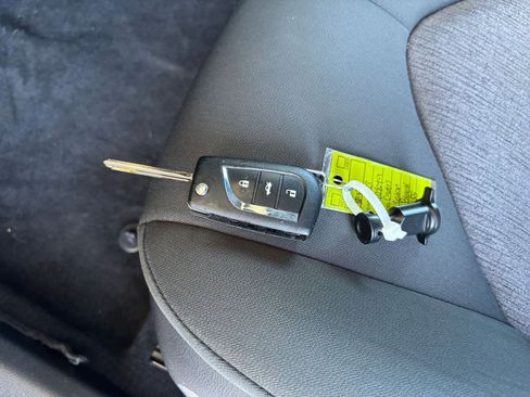 Used 2023 Toyota Camry LE image 21