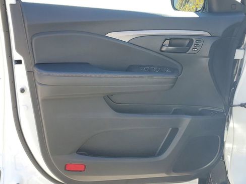 Used 2022 Honda Passport TrailSport image 9