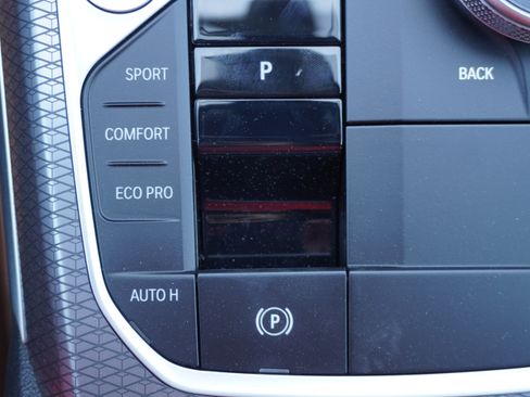 New 2025 BMW 330i Sedan w/ Convenience Package image 11