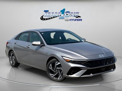 New 2025 Hyundai Elantra Limited