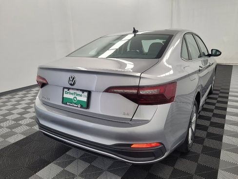 Used 2024 Volkswagen Jetta SE FWD image 7