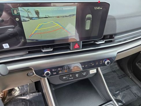 New 2026 Kia Carnival LXS FWD image 14