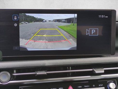 Certified 2025 Hyundai Tucson SEL FWD image 14