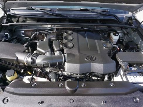 Used 2020 Toyota 4Runner SR5 image 13