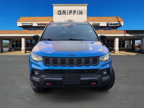 Used 2024 Jeep Compass Trailhawk AWD/4WD image 12