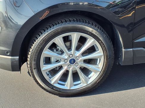 Used 2017 Ford Edge Titanium w/ Equipment Group 302A FWD image 32