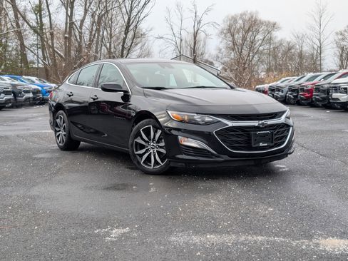 Used 2024 Chevrolet Malibu RS image 1