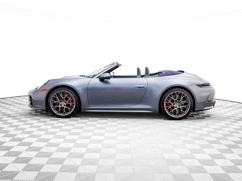 New 2026 Porsche 911 Carrera 4S image 2
