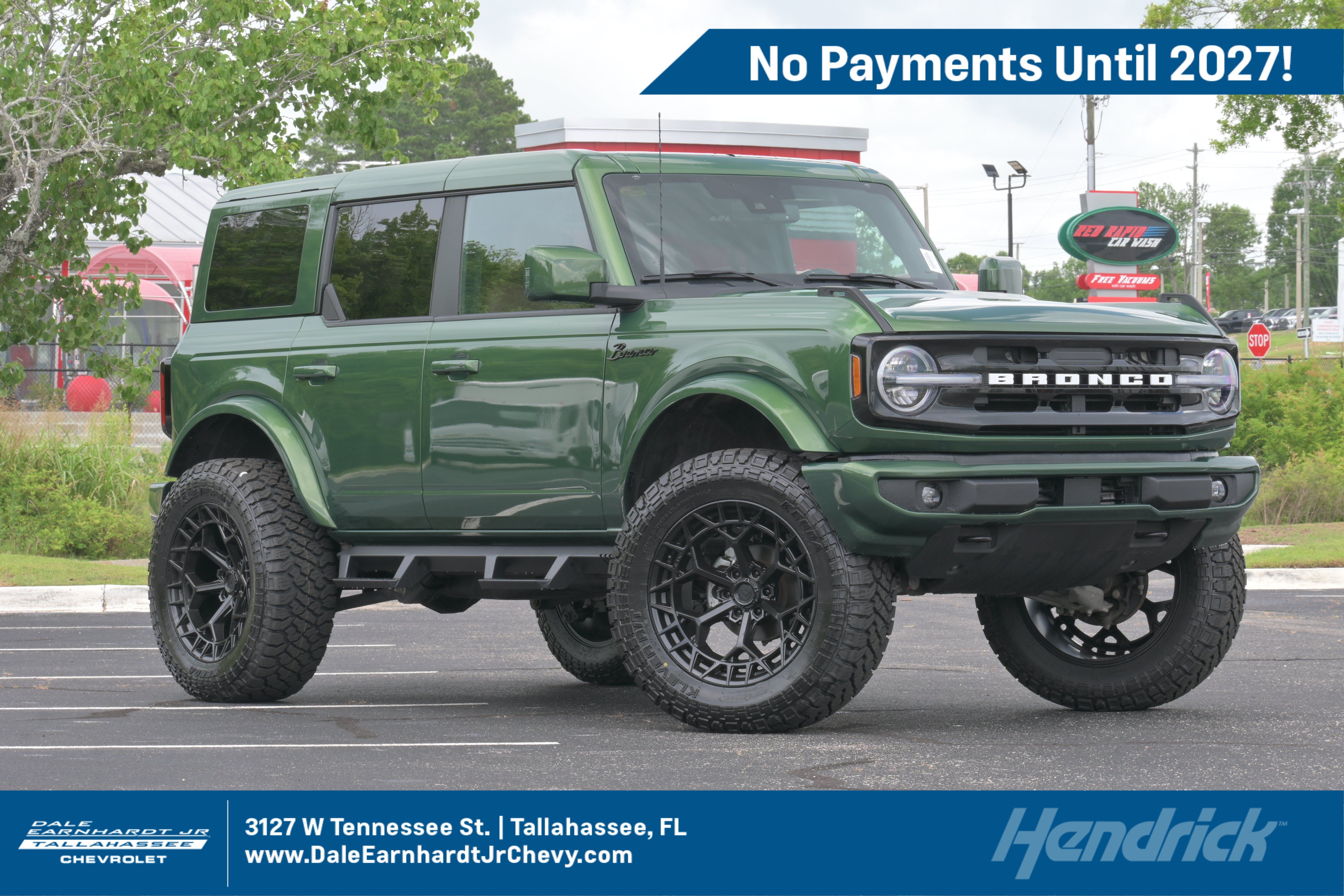 Used 2025 Ford Bronco Outer Banks AWD/4WD image 1