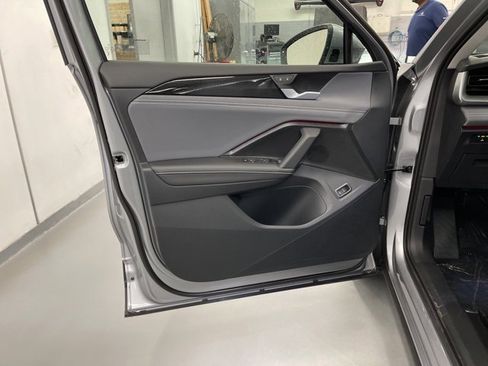 New 2026 Volkswagen Tiguan SE image 26