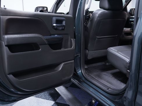 Used 2018 GMC Sierra 1500 SLT image 32