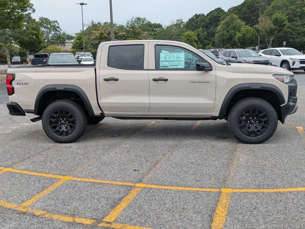 New 2026 Chevrolet Colorado Trail Boss AWD/4WD image 3