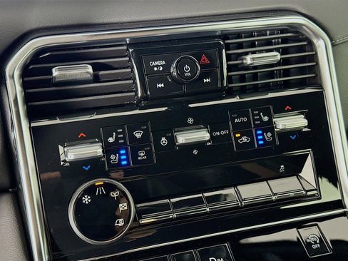 New 2026 Nissan Armada Platinum image 18