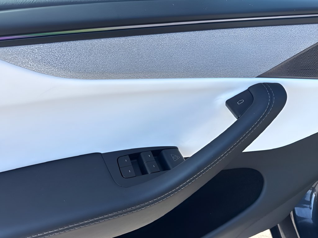 Used 2026 Tesla Model Y Long Range RWD image 24