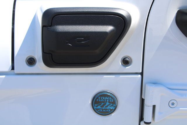 Used 2023 Jeep Wrangler Unlimited AWD/4WD image 9