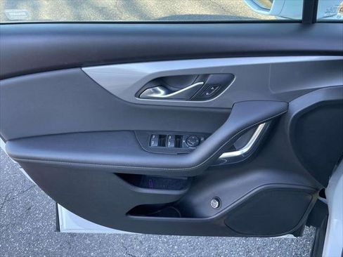 Used 2020 Chevrolet Blazer LT image 16