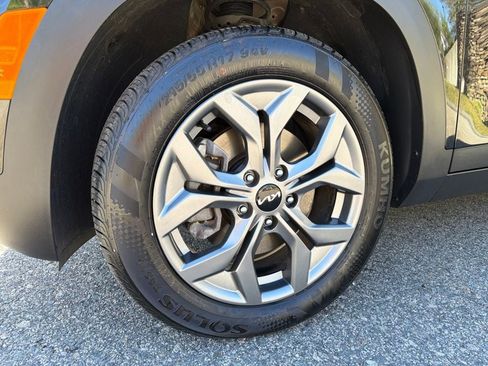 Certified 2024 Kia Seltos LX AWD/4WD image 11