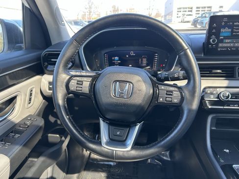 Used 2023 Honda Pilot Elite image 10