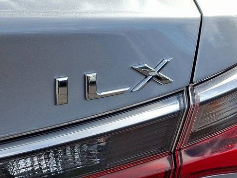 Used 2021 Acura ILX w/ Premium Package image 31