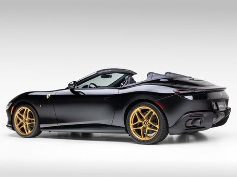 Used 2026 Ferrari Roma Spider RWD image 4