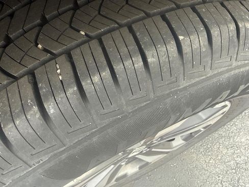 Used 2018 Honda CR-V LX image 9