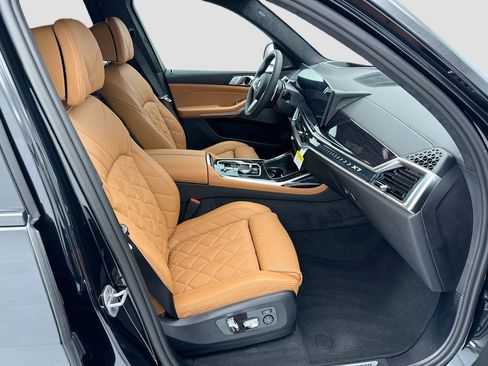 New 2026 BMW X7 xDrive40i w/ M Sport Package AWD/4WD image 19