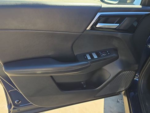 Used 2024 Mitsubishi Outlander SE image 18