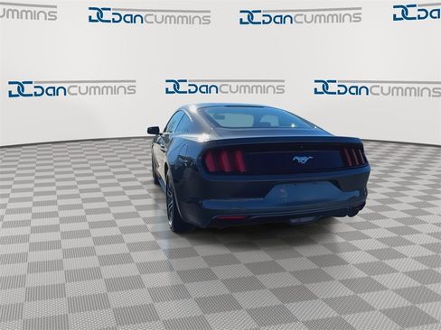 Used 2017 Ford Mustang Coupe image 6