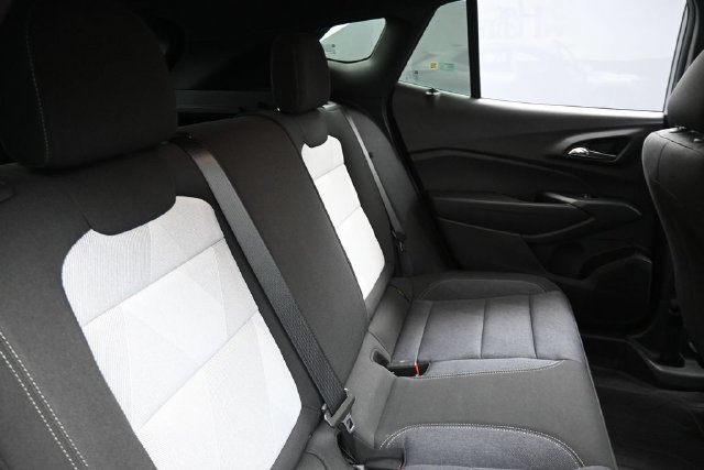 Used 2024 Chevrolet Trax RS w/ Driver Confidence Package FWD image 27