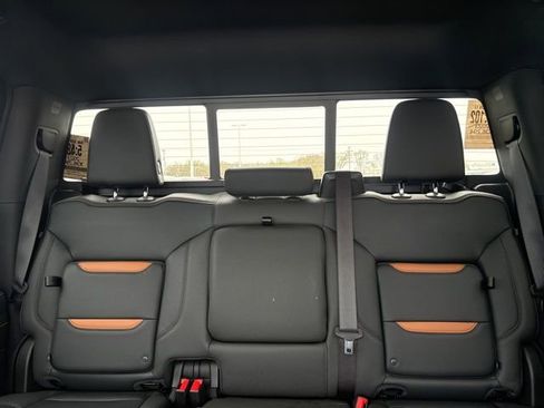 Used 2023 GMC Sierra 1500 AT4 w/ AT4 Preferred Package image 15