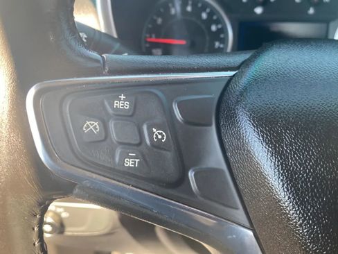 Used 2019 Chevrolet Equinox LT FWD image 29