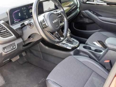 Used 2025 Kia Seltos S FWD image 9