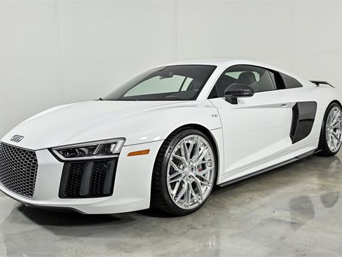 Used 2017 Audi R8 V10 plus AWD/4WD image 9