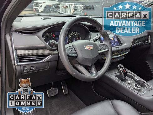 Certified 2023 Cadillac XT4 Sport FWD image 5
