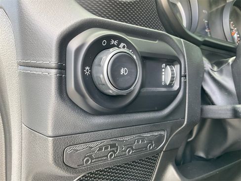 Used 2024 Jeep Wrangler Unlimited Rubicon image 24