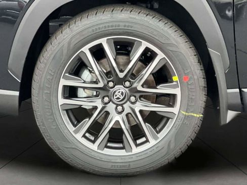 New 2026 Toyota Corolla Cross XLE image 32