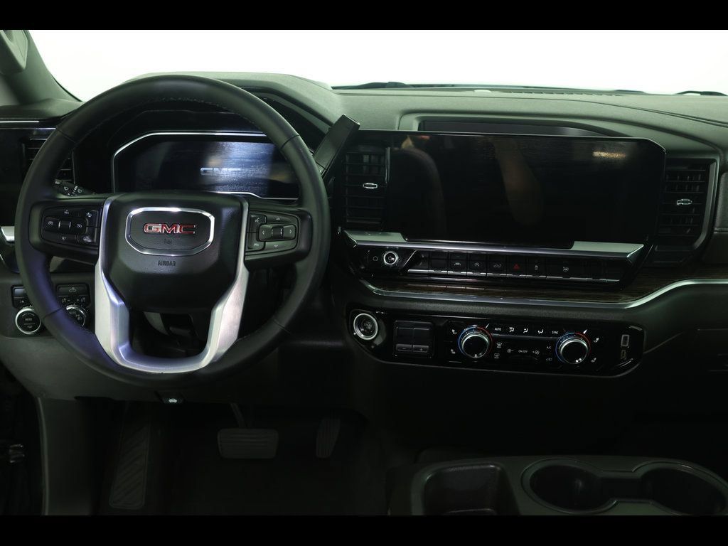 Used 2023 GMC Sierra 1500 SLE w/ Snow Plow Prep Package AWD/4WD image 17