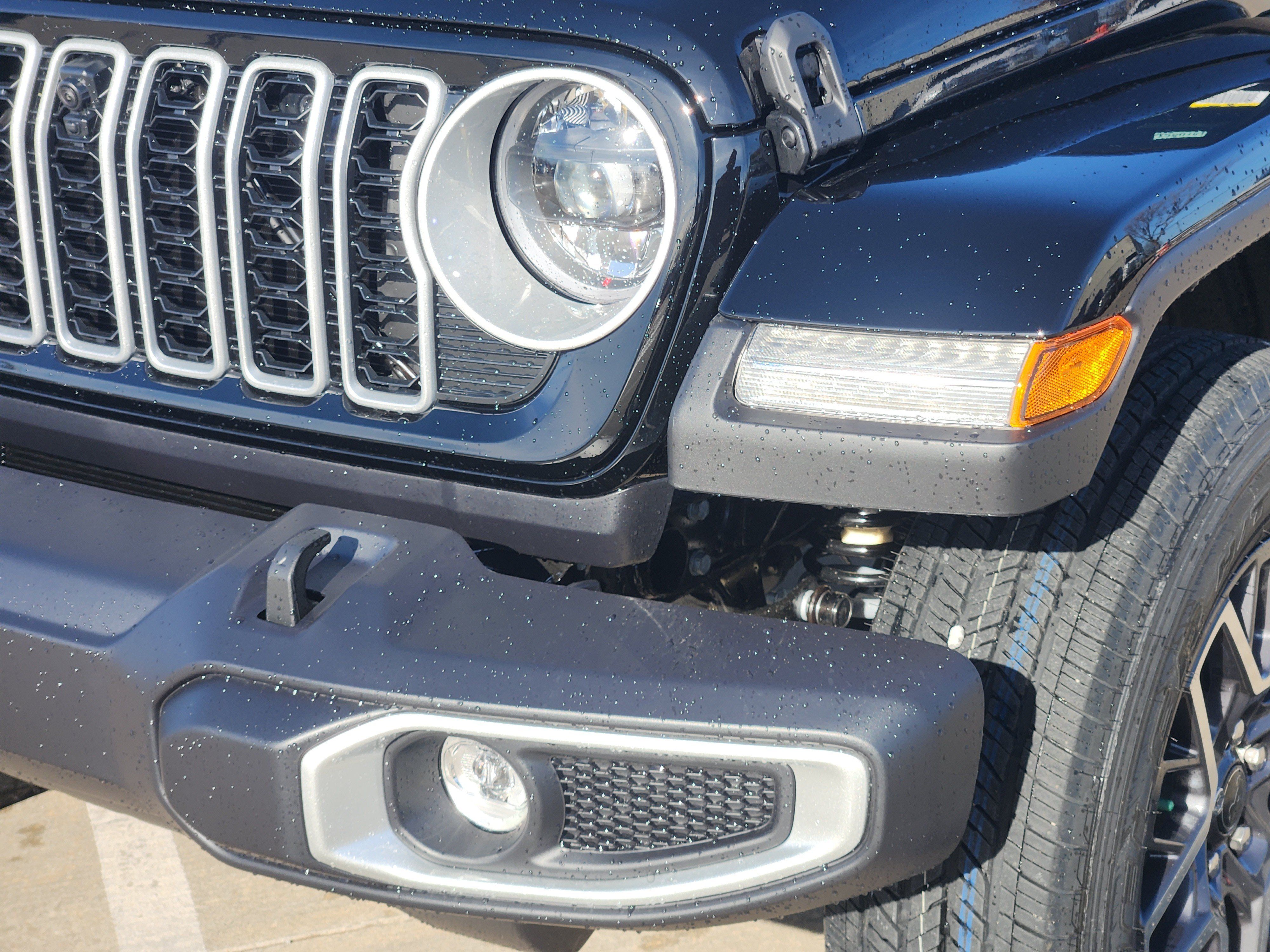 New 2026 Jeep Wrangler Unlimited Sahara AWD/4WD image 6