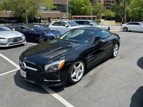 Used 2013 Mercedes-Benz SL 550 image 2