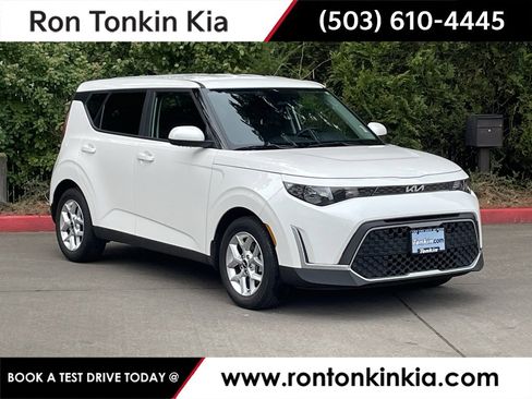 Used 2023 Kia Soul LX w/ LX Technology Package image 1