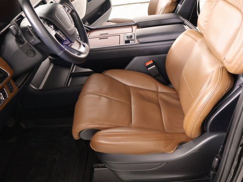 Certified 2023 Lincoln Navigator Reserve image 12